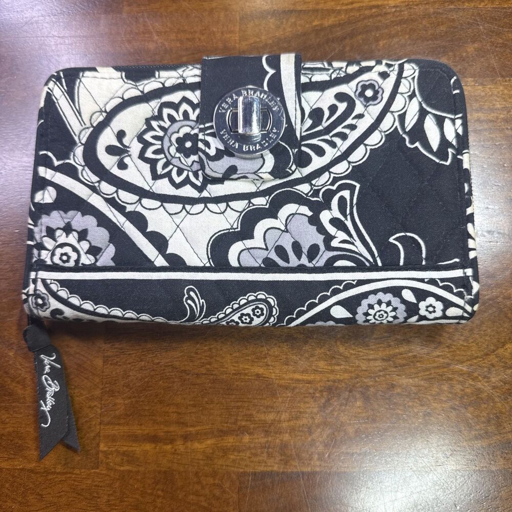 Vera Bradley Midnight Paisley Trifold Wallet Quilted Black White Floral Y2K